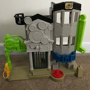 Imaginext Gotham Hotel Playset